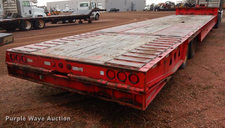 image for item IT9259 2006 Trail King TK70HT-502  drop deck equipment trailer