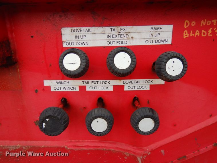 image for item IT9259 2006 Trail King TK70HT-502  drop deck equipment trailer