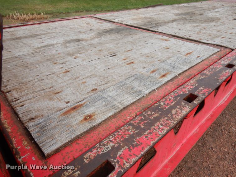 image for item IT9259 2006 Trail King TK70HT-502  drop deck equipment trailer