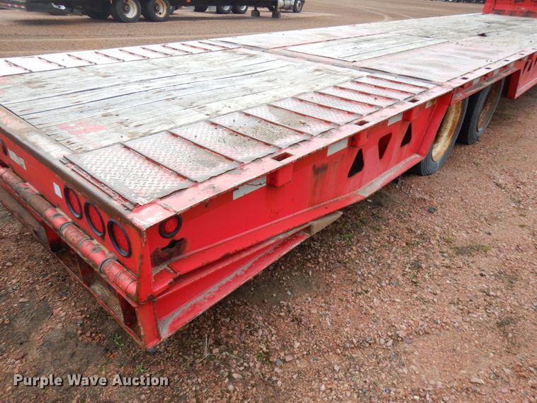 image for item IT9259 2006 Trail King TK70HT-502  drop deck equipment trailer