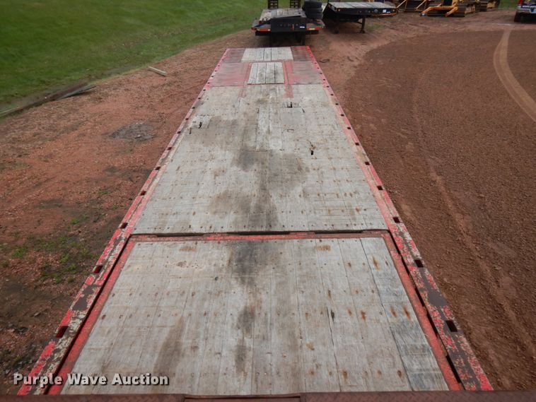 image for item IT9259 2006 Trail King TK70HT-502  drop deck equipment trailer