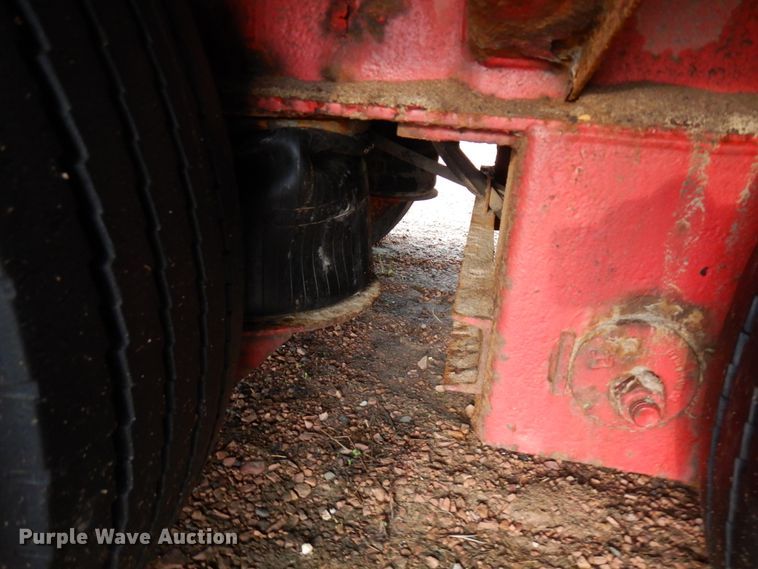 image for item IT9259 2006 Trail King TK70HT-502  drop deck equipment trailer