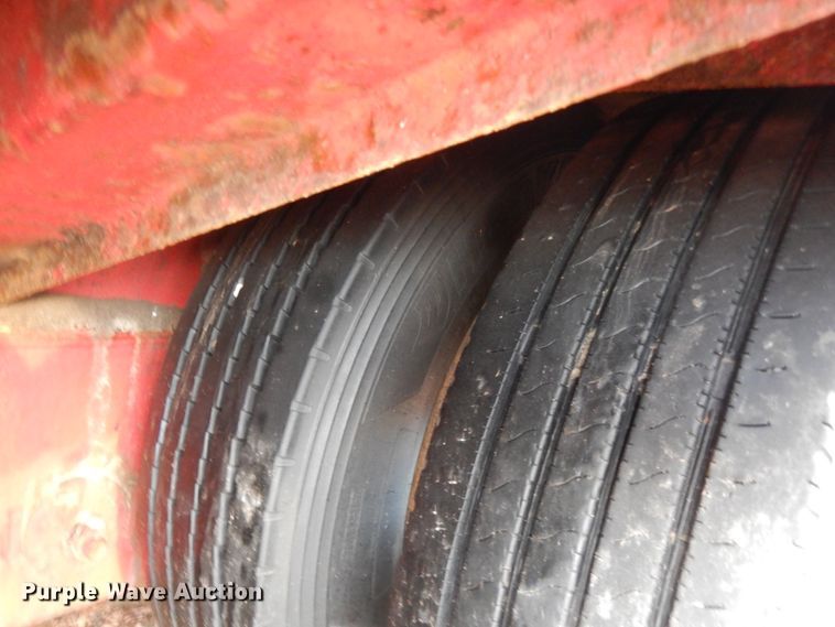 image for item IT9259 2006 Trail King TK70HT-502  drop deck equipment trailer