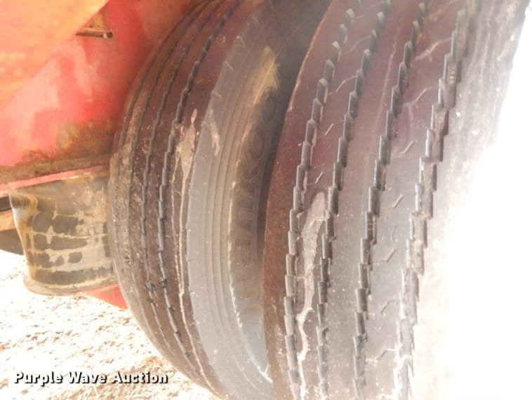 image for item IT9259 2006 Trail King TK70HT-502  drop deck equipment trailer