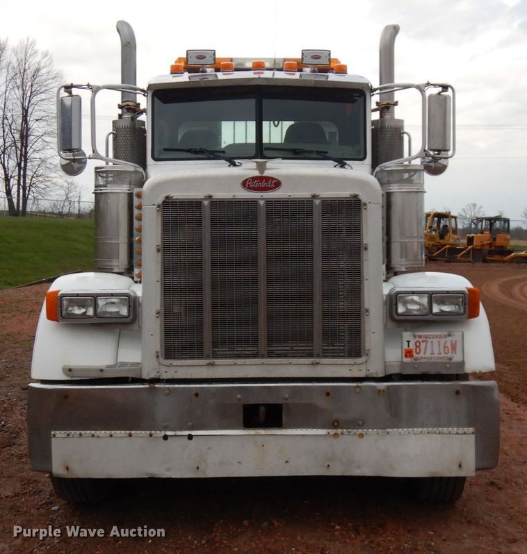 image for item IT9260 2006 Peterbilt 379  semi truck