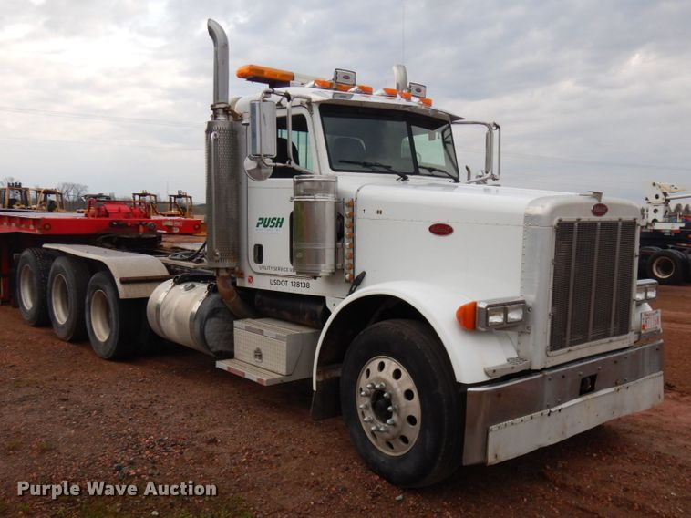 image for item IT9260 2006 Peterbilt 379  semi truck