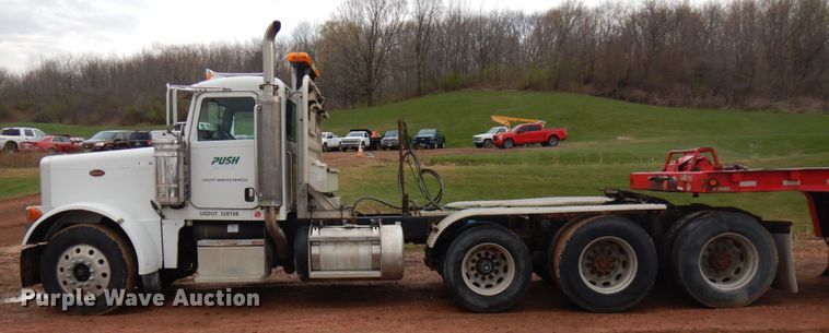 image for item IT9260 2006 Peterbilt 379  semi truck