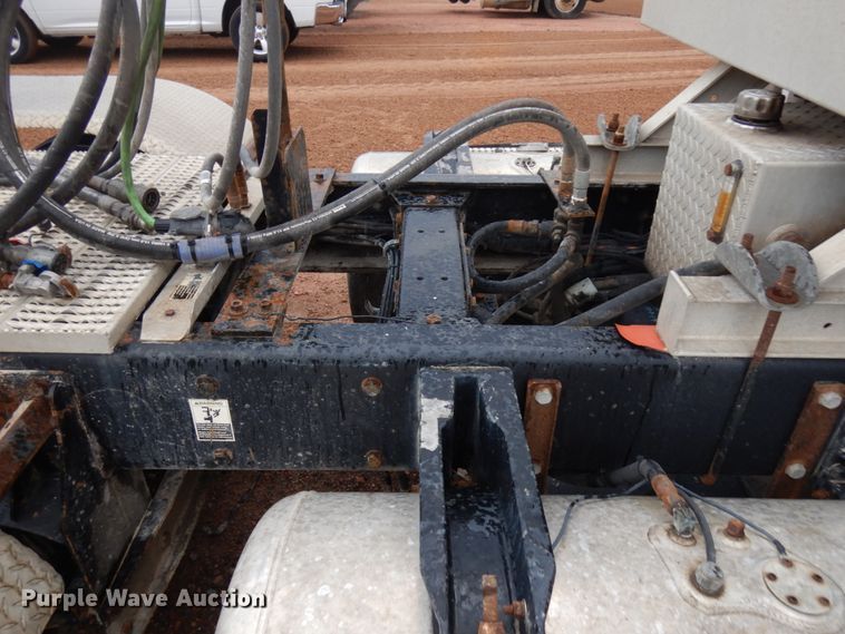 image for item IT9260 2006 Peterbilt 379  semi truck