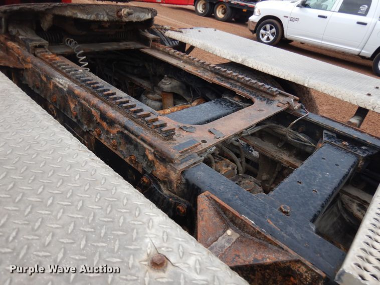 image for item IT9260 2006 Peterbilt 379  semi truck