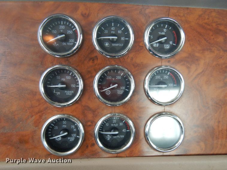 image for item IT9260 2006 Peterbilt 379  semi truck