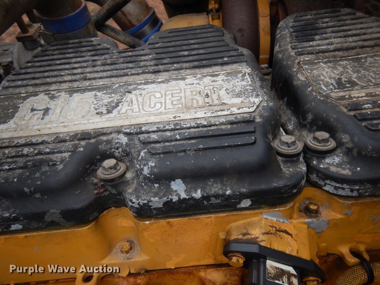 image for item IT9260 2006 Peterbilt 379  semi truck