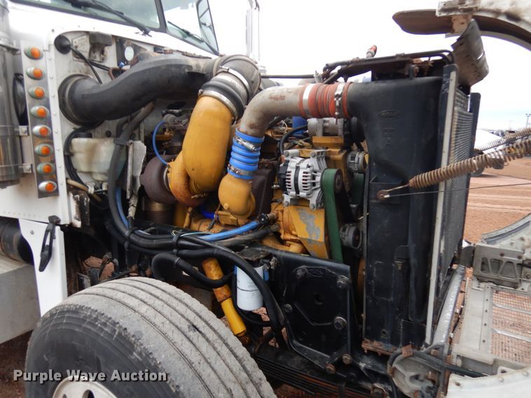 image for item IT9260 2006 Peterbilt 379  semi truck