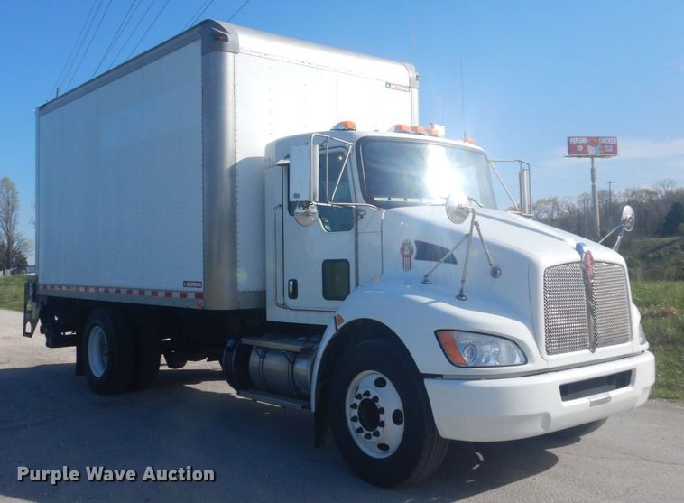 image for item IY9617 2013 Kenworth T270  box truck