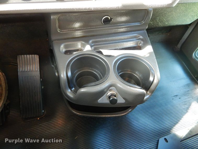 image for item IY9617 2013 Kenworth T270  box truck