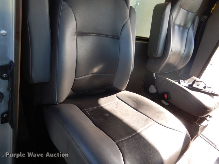 image for item IY9617 2013 Kenworth T270  box truck