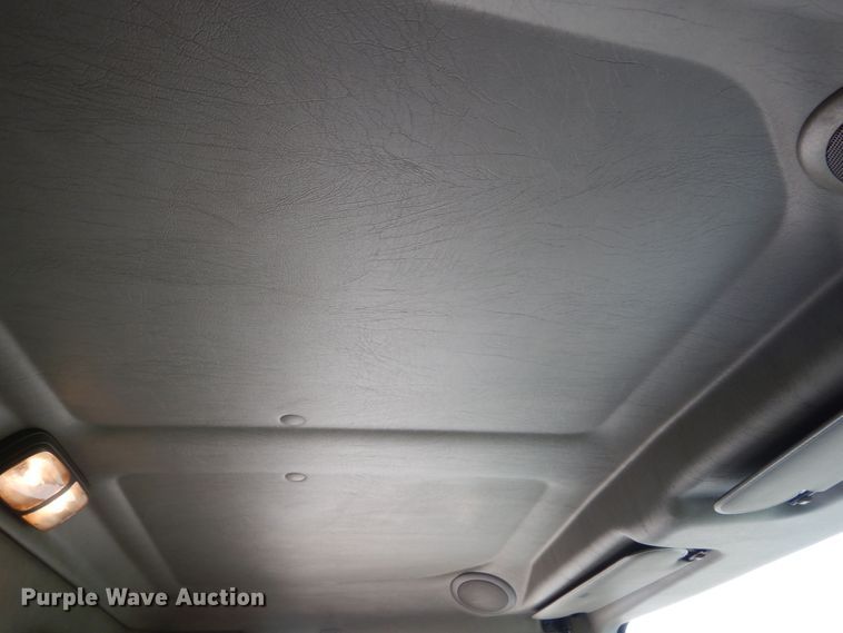 image for item IY9617 2013 Kenworth T270  box truck