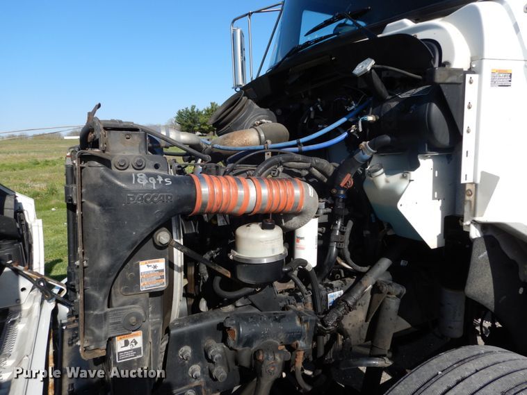 image for item IY9617 2013 Kenworth T270  box truck