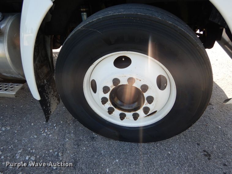 image for item IY9617 2013 Kenworth T270  box truck