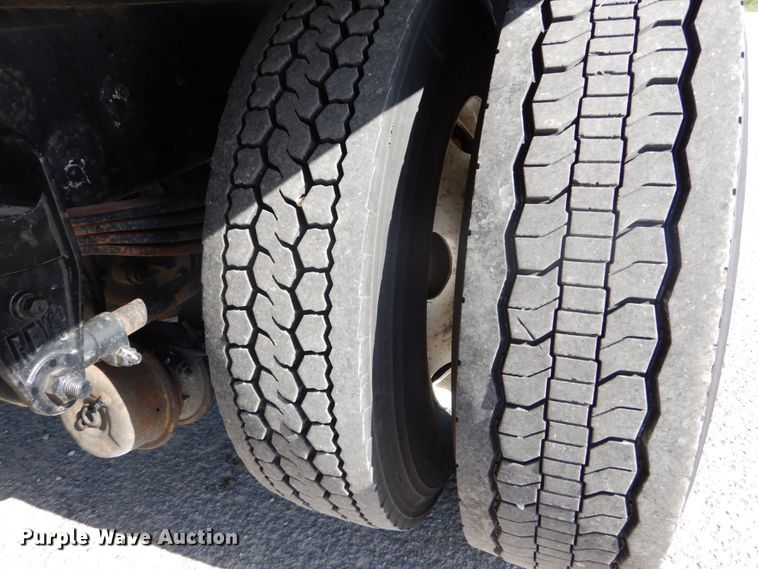 image for item IY9617 2013 Kenworth T270  box truck