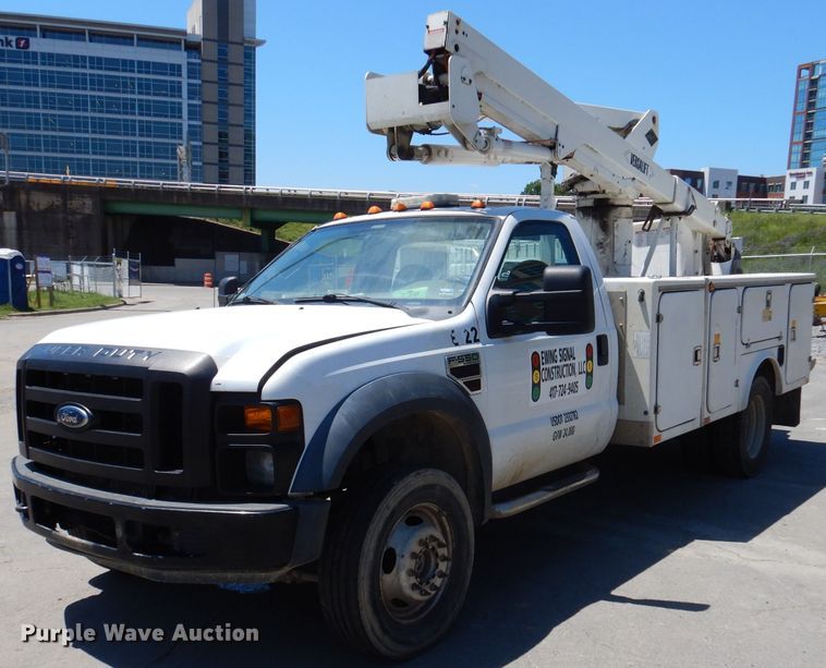 image for item DA5290 2008 Ford F550 XL  bucket truck