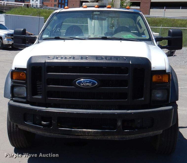 image for item DA5290 2008 Ford F550 XL  bucket truck