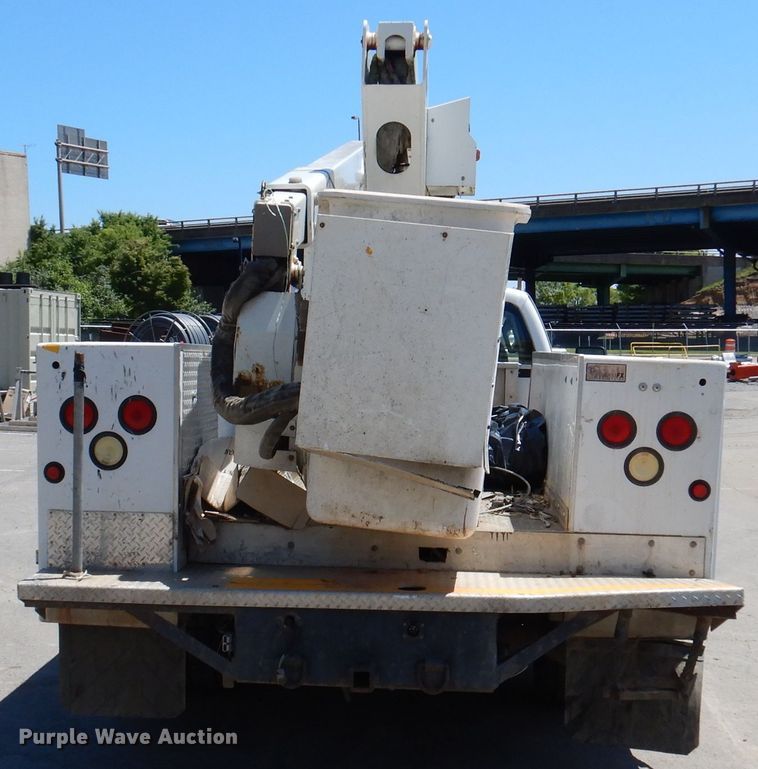 image for item DA5290 2008 Ford F550 XL  bucket truck
