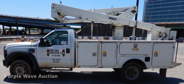 image for item DA5290 2008 Ford F550 XL  bucket truck