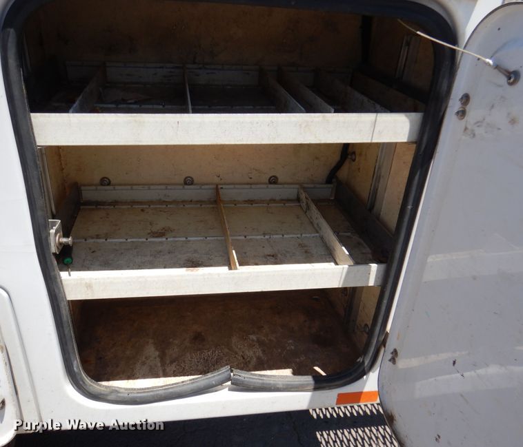 image for item DA5290 2008 Ford F550 XL  bucket truck