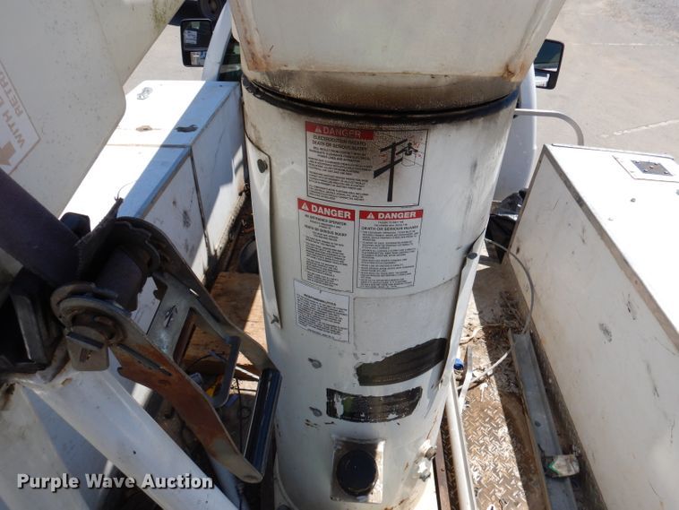 image for item DA5290 2008 Ford F550 XL  bucket truck