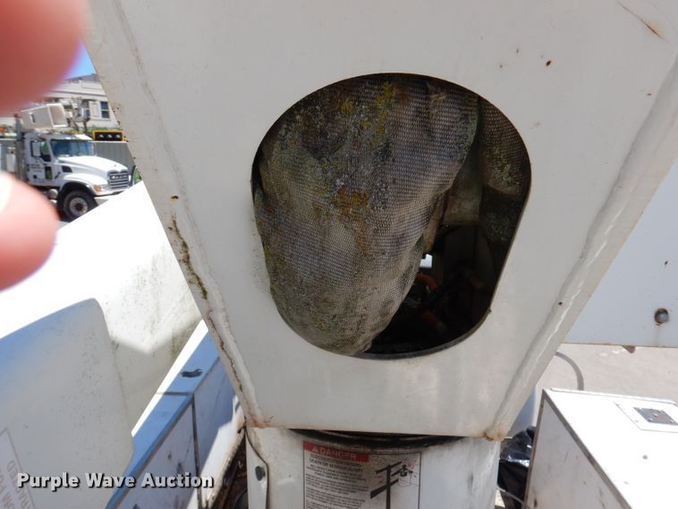 image for item DA5290 2008 Ford F550 XL  bucket truck