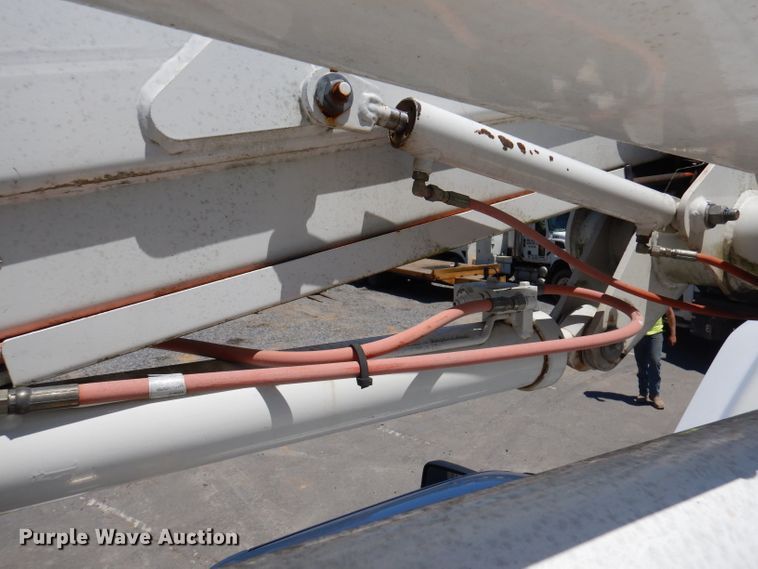 image for item DA5290 2008 Ford F550 XL  bucket truck