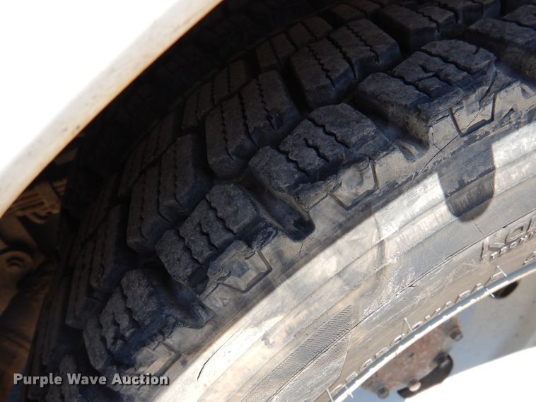 image for item DA5290 2008 Ford F550 XL  bucket truck