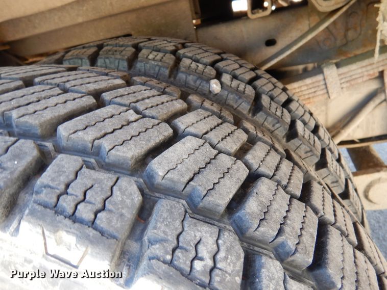 image for item DA5290 2008 Ford F550 XL  bucket truck