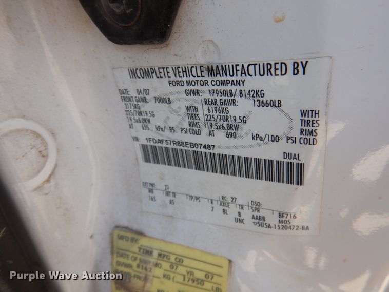 image for item DA5290 2008 Ford F550 XL  bucket truck