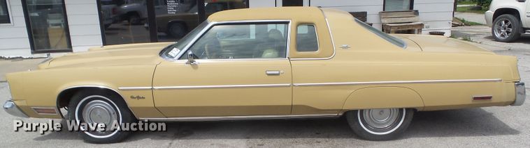 image for item DA7116 1976 Chrysler New Yorker