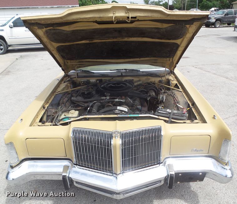 image for item DA7116 1976 Chrysler New Yorker