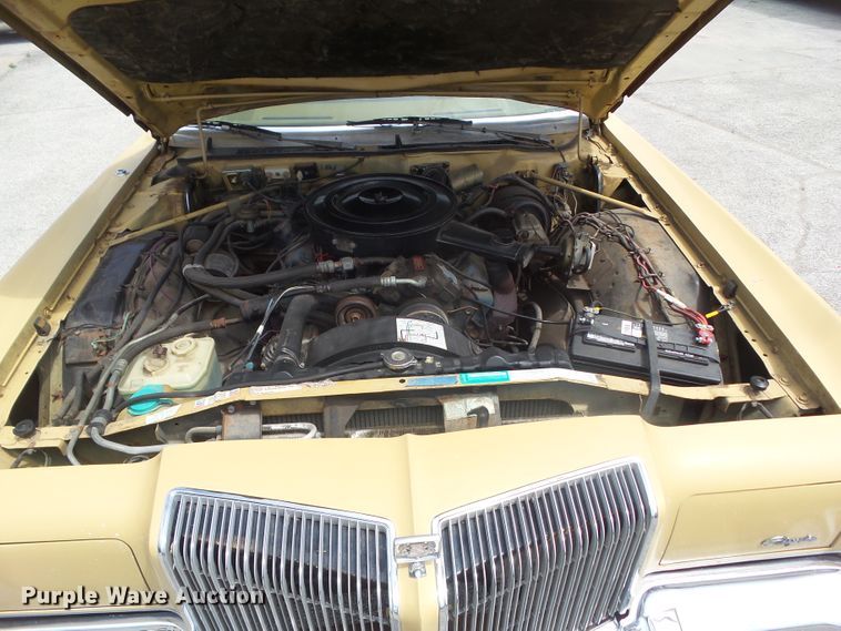 image for item DA7116 1976 Chrysler New Yorker