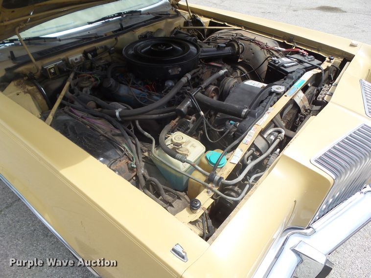 image for item DA7116 1976 Chrysler New Yorker