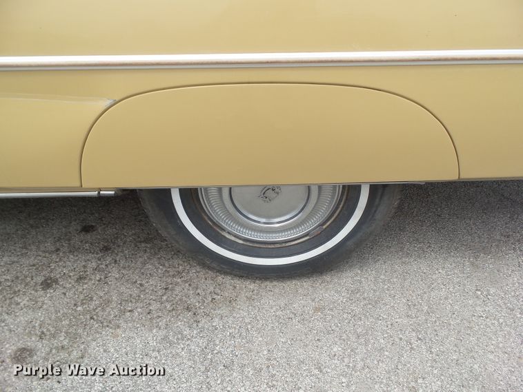 image for item DA7116 1976 Chrysler New Yorker