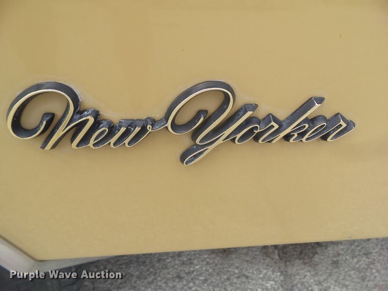 image for item DA7116 1976 Chrysler New Yorker