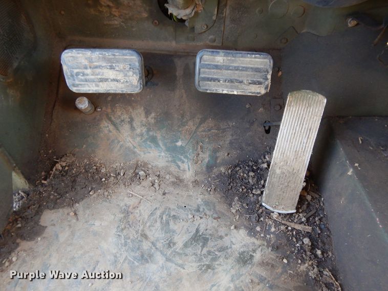 image for item DF6772 1974 Kaiser  dump truck