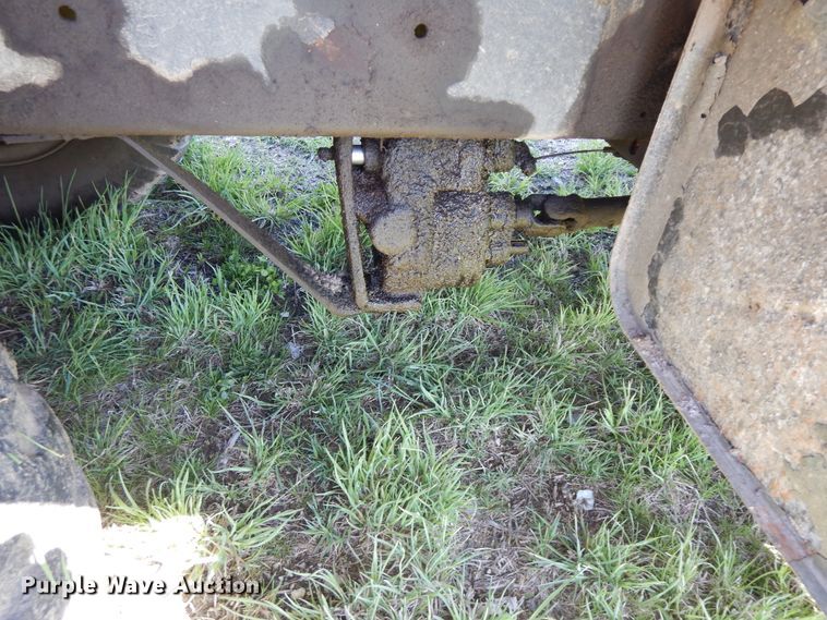 image for item DF6772 1974 Kaiser  dump truck