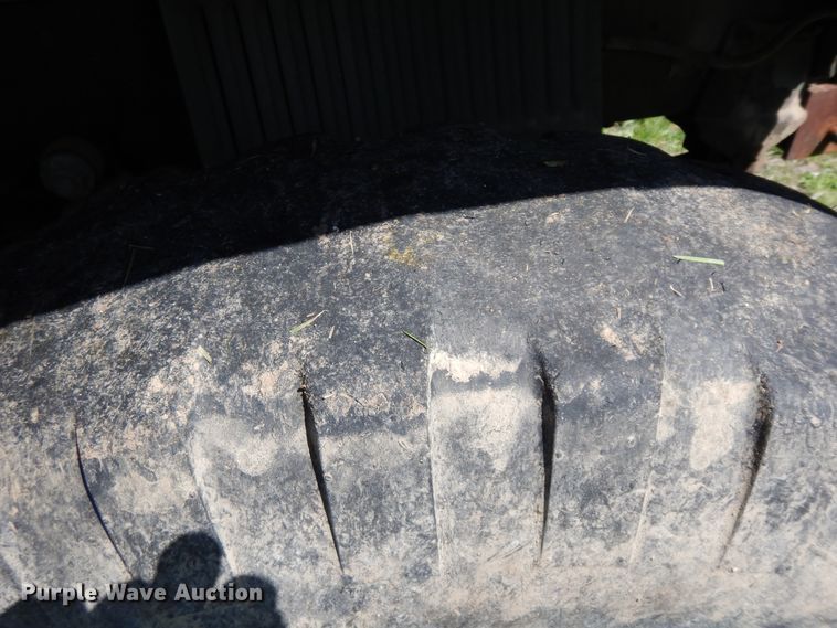 image for item DF6772 1974 Kaiser  dump truck