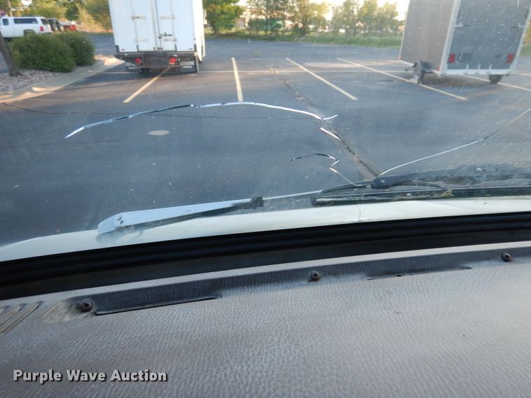 image for item DH8768 1985 Chevrolet G30  RV