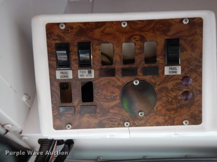 image for item DH8768 1985 Chevrolet G30  RV