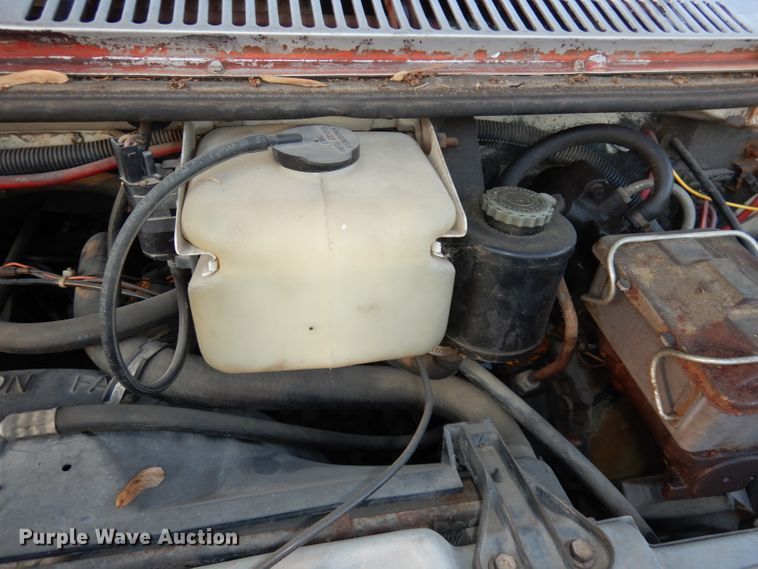 image for item DH8768 1985 Chevrolet G30  RV