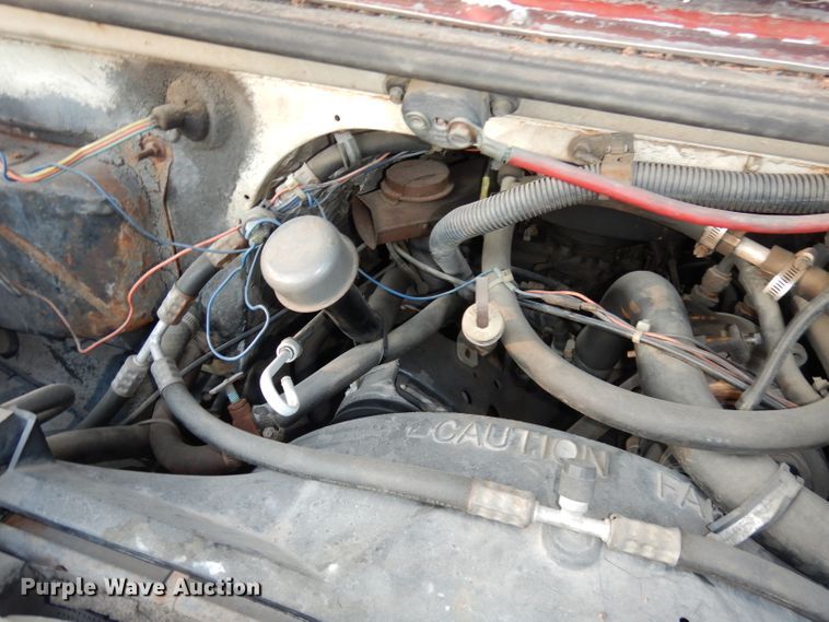 image for item DH8768 1985 Chevrolet G30  RV