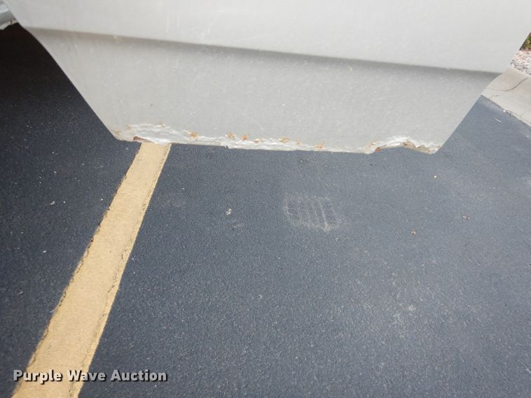 image for item DH8768 1985 Chevrolet G30  RV