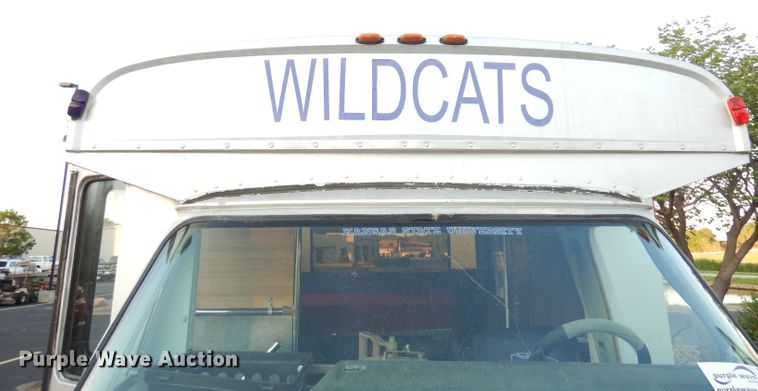 image for item DH8768 1985 Chevrolet G30  RV