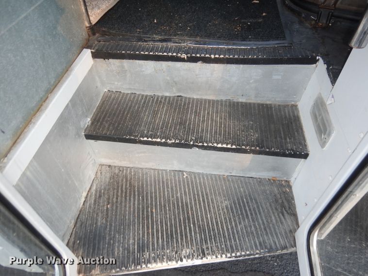 image for item DH8768 1985 Chevrolet G30  RV